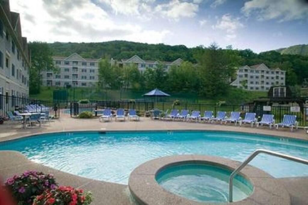 Deluxe Ski On Off 1Br Suite Sleeps 4 On Jiminy Mtn ハンコック エクステリア 写真